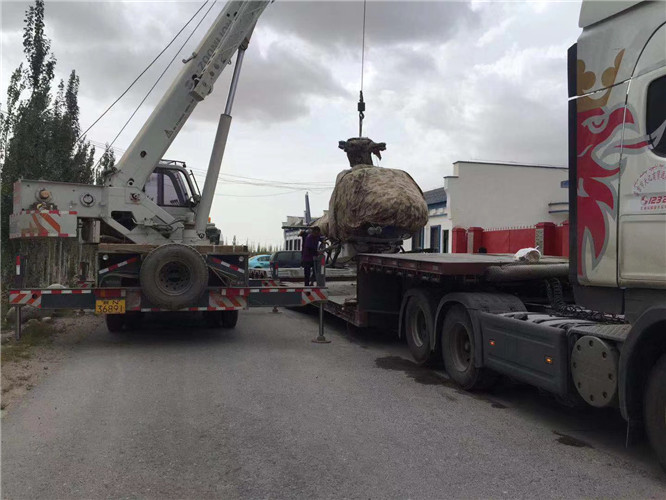 古城区狭窄场地（如小区、车间）适合用哪种吊车？